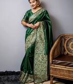 Green handloom raw silk with pallu weaving saree with unstitched blouse