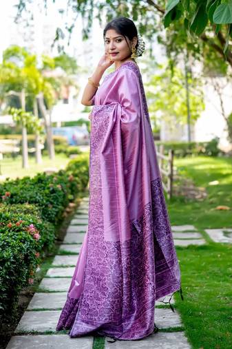 Lavender handloom raw silk with pallu weaving saree with unstitched blouse