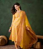 Mustard printed cotton round neck kurta sets