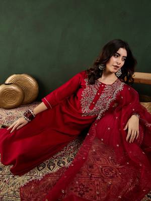 Maroon embroidered art silk round neck kurta sets 4