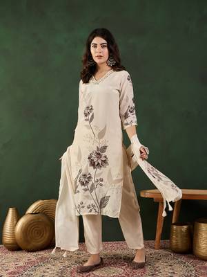 Cream embroidered crepe v neck kurta sets 1