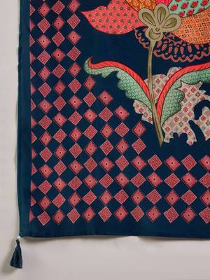 Navy blue embroidered crepe v neck kurta sets 5