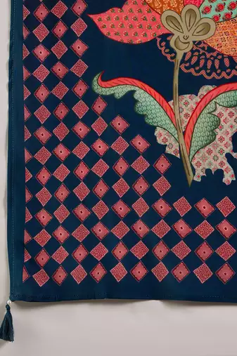 Navy blue embroidered crepe v neck kurta sets