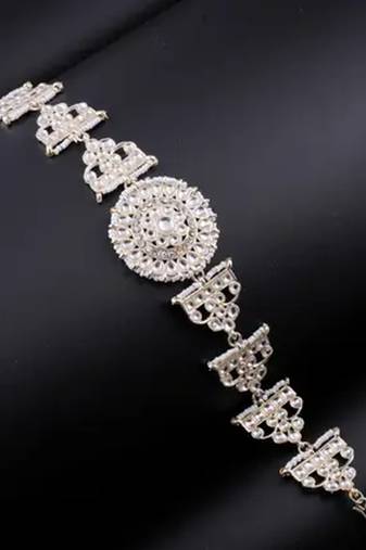 Exquisite pearl and gold bridal headpiece