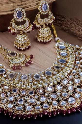Exquisite kundan bridal jewelry set - luxurious indian couture