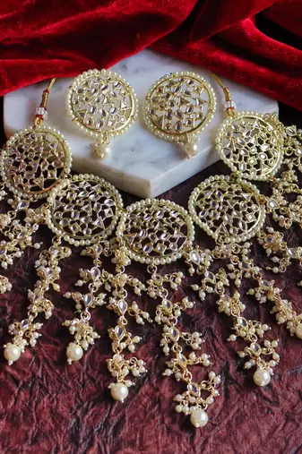 exquisite  gold-plated kundan bridal jewelry set
