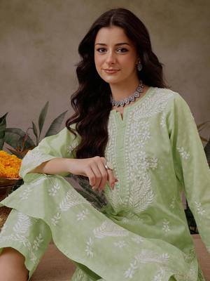 Hand Embroidered Liril Geen Cotton Lucknowi Chikankari Co-Ord Set  5