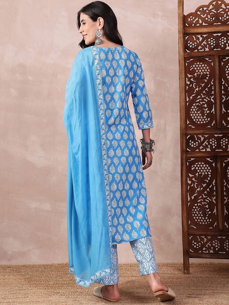 women blue rayon blend floral printed straight kurta trouser with dupatta