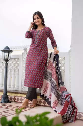 Maroon printed cotton blend fancy straight trousers with dupatta