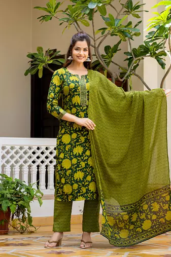 Women Green solid rayon blend printed fancy straight kurta trousers with dupatta