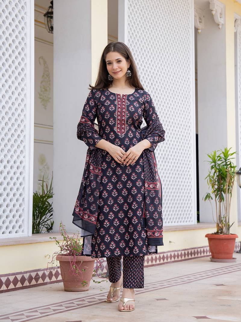 Women Black color cotton blend printed fancy flared kurta trousers with dupata