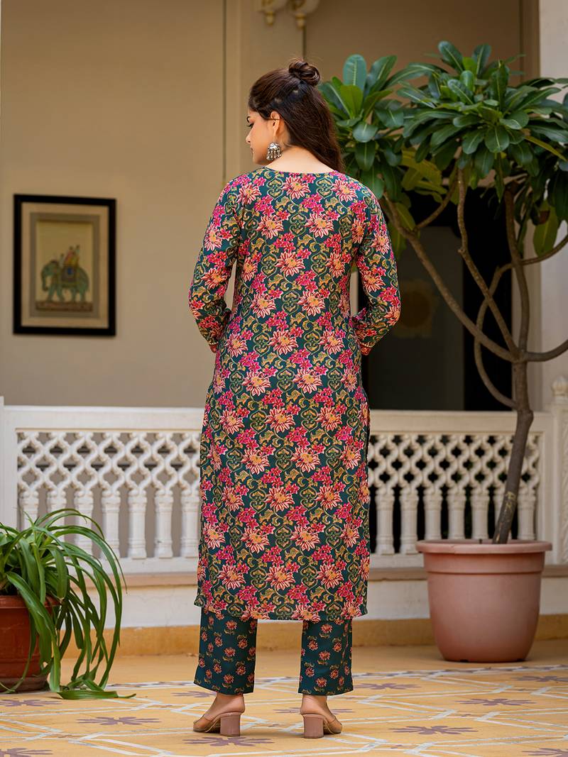 Women Green color cotton blend printed work fancy kurta bottom and dupatta set