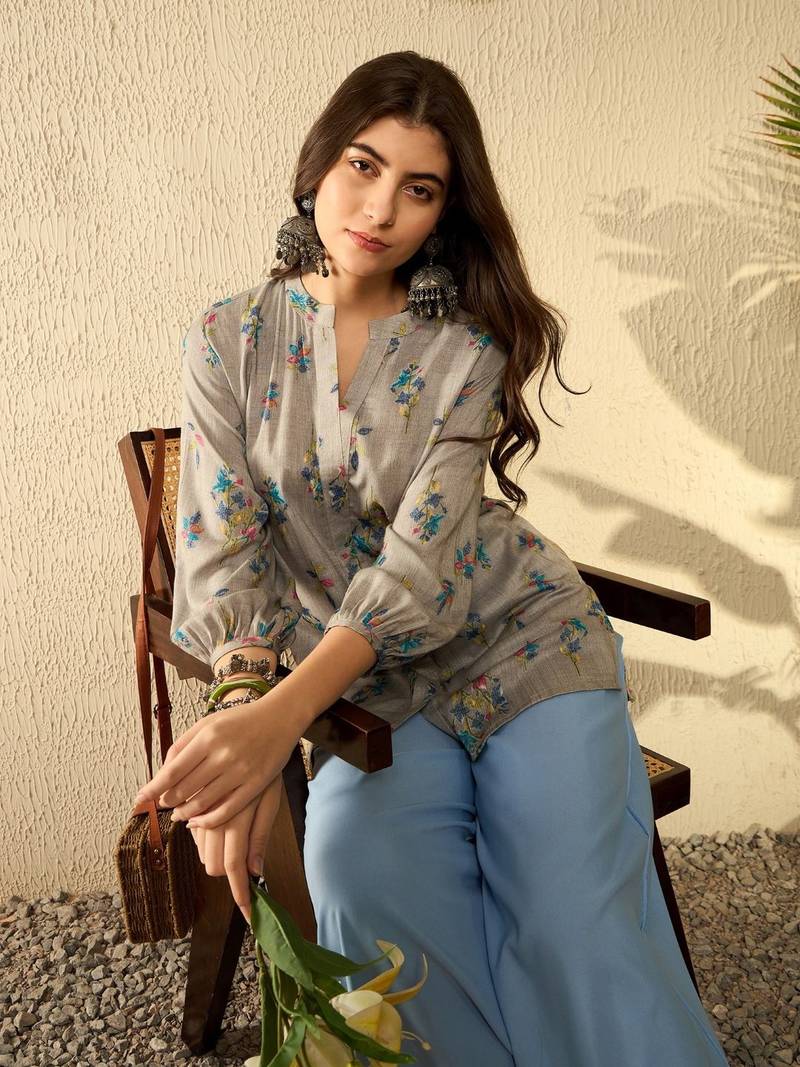 women grey poly rayon floral printed regular tunic
