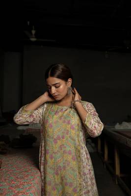 Off white green hand block printed chanderi kurta with cotton pants 1