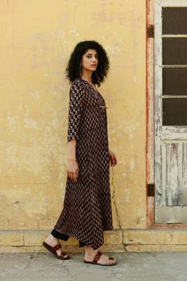 Black ajrakh printed chanderi double layered kurta with cotton pants 3