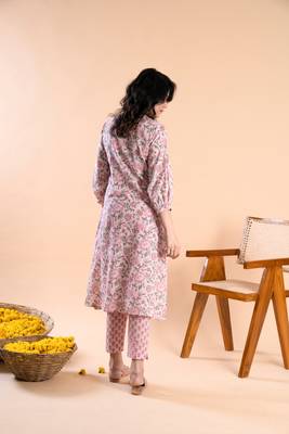 Pink hand block printed cambric cotton kurta with pants 2