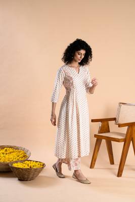 White hand block printed cambric cotton kurta with pants 3