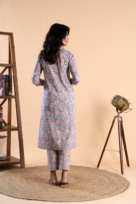 Grey pink hand block printed cambric cotton kurta with pants 2