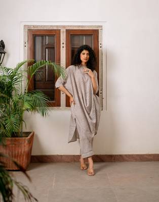 Beige hand block printed cotton slub kurta with pants - set of 2 1