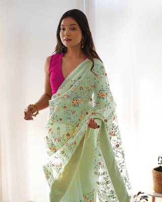 Pista girlie organza saree with resham embroidery work 3