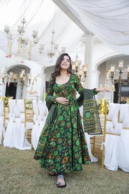 Green beautiful print readymade partywear muslin suit 1