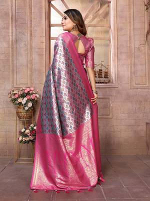 Light-Pink Banarasi Chaturi Silk Saree 4
