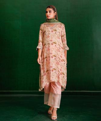 Peach marodi Floral Printed suit 4