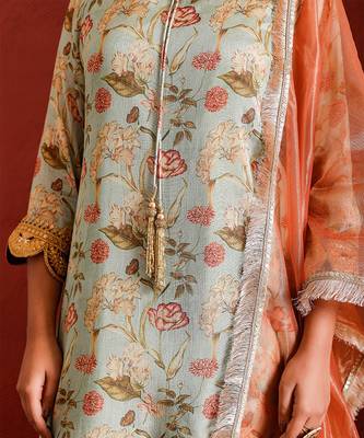 Green zardozi marodi handwork suit 5