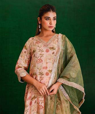 Peach marodi Floral Printed suit 5