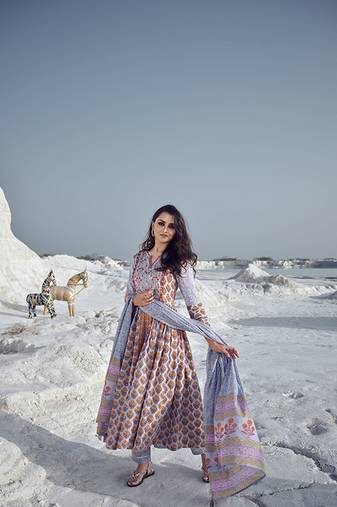 Multy coton dress for graceful party dress for girlie looks