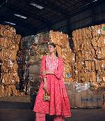 Red coton dress for graceful party dress for girlie looks