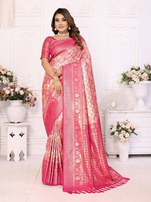 Gold Banarasi Chaturi Silk Saree 1