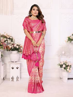 Gold Banarasi Chaturi Silk Saree 5