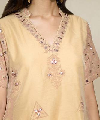 Beige chanderi mirror work cord set With  slip & pants 2