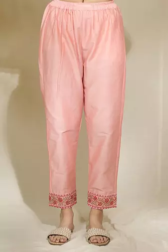 Peach Embroidered Chanderti  Kurta With Pants And Slip