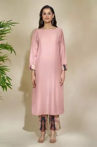 blush rose Floral Printed Linen kurta & pant