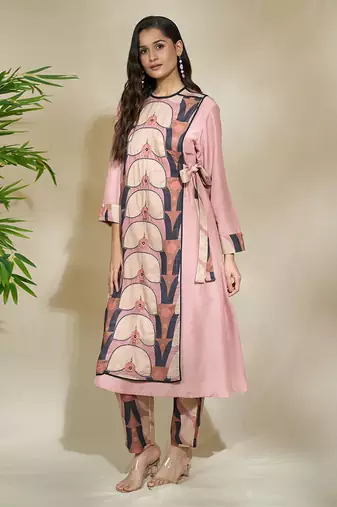 blush rose Floral Printed Linen kurta & pant