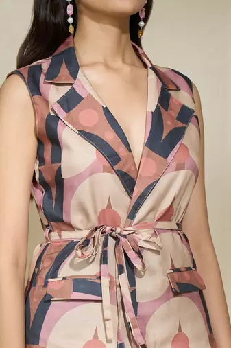 Brown printed vest coat pant set thin belt wear it with a top shirt or tie it closed without anything.