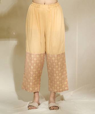 Beige chanderi mirror work cord set With  slip & pants 4