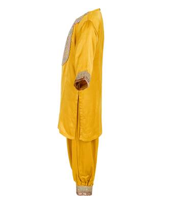 Raw satin kurta and dhoti pant with multicolor lace 3