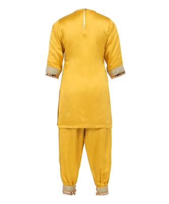 Raw satin kurta and dhoti pant with multicolor lace 4