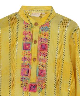 Silver lurex cotton kurta and glazed cotton pyjama. detailed with multicolored lace 2