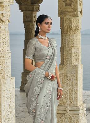 Banarasi silk blend grey embroidered saree 3