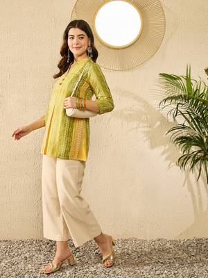 green rayon blend floral printed regular top 3
