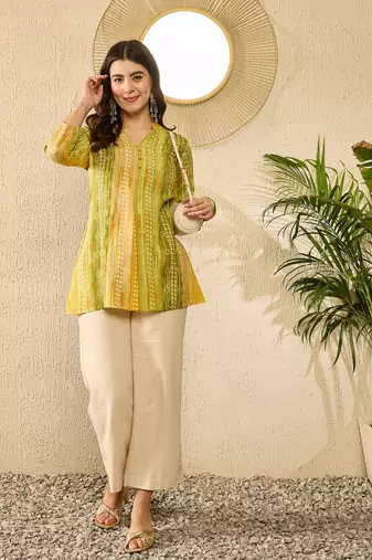 green rayon blend floral printed regular top