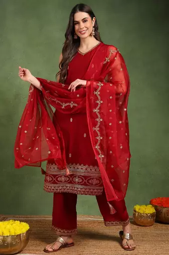women maroon silk blend solid embroidered straight kurta palazzo and dupatta