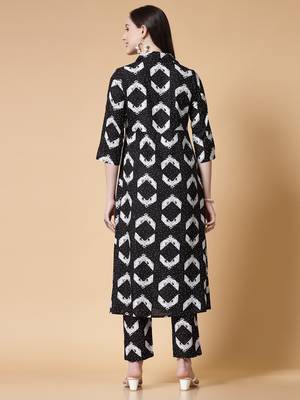 Women rayon printed aline kurta with pant set 2