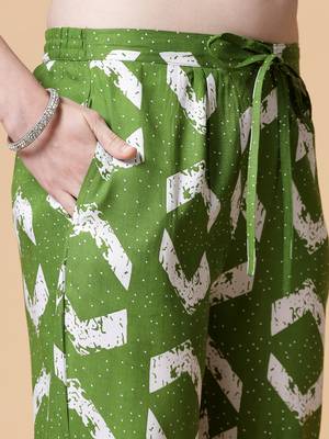 Women rayon printed aline kurta with pant set 5