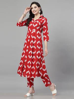 Women rayon printed aline kurta with pant set 3