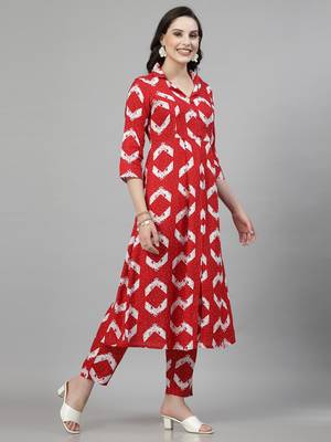 Women rayon printed aline kurta with pant set 4